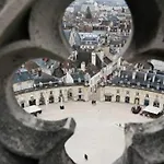 Le Jade : Au Coeur Du Centre Historique Apartment